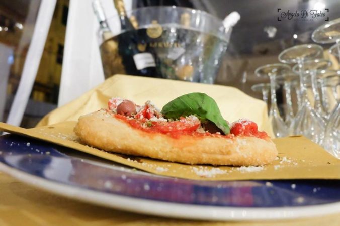 La pizza fritta di Sardasalata