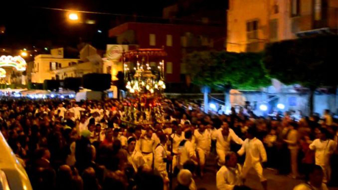 La processione di Sant'Angelo