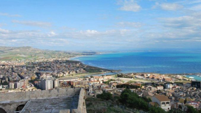 Una panoramica dl centro storico di Licata