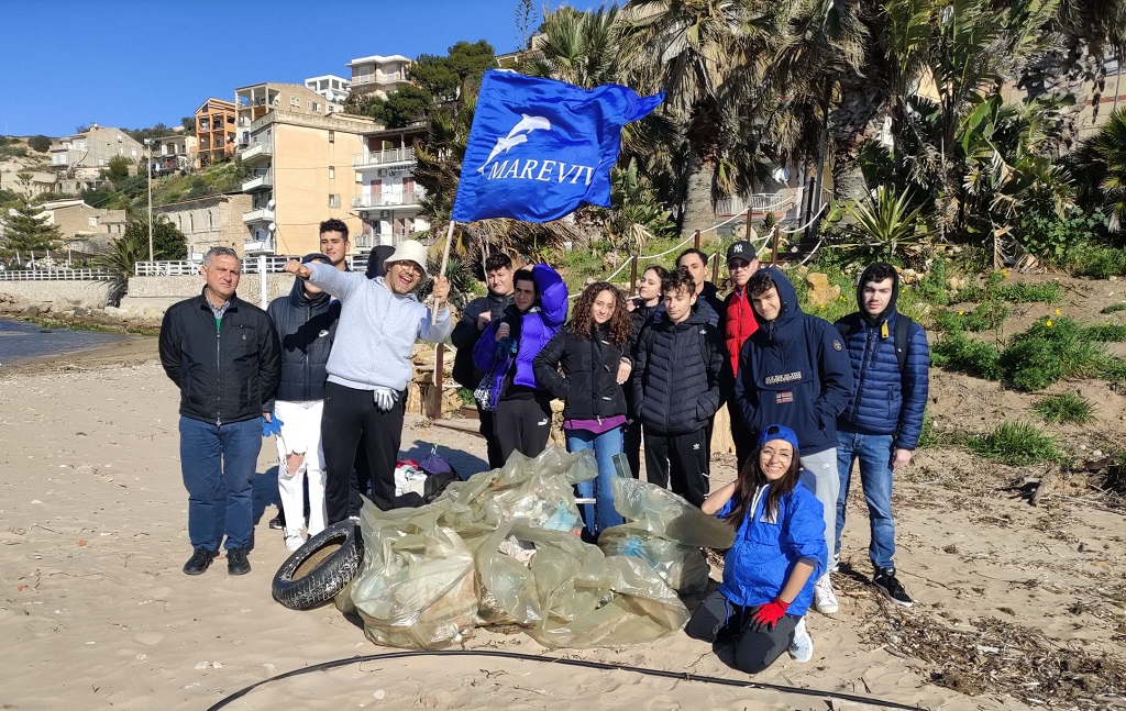 Palma studenti a Marina