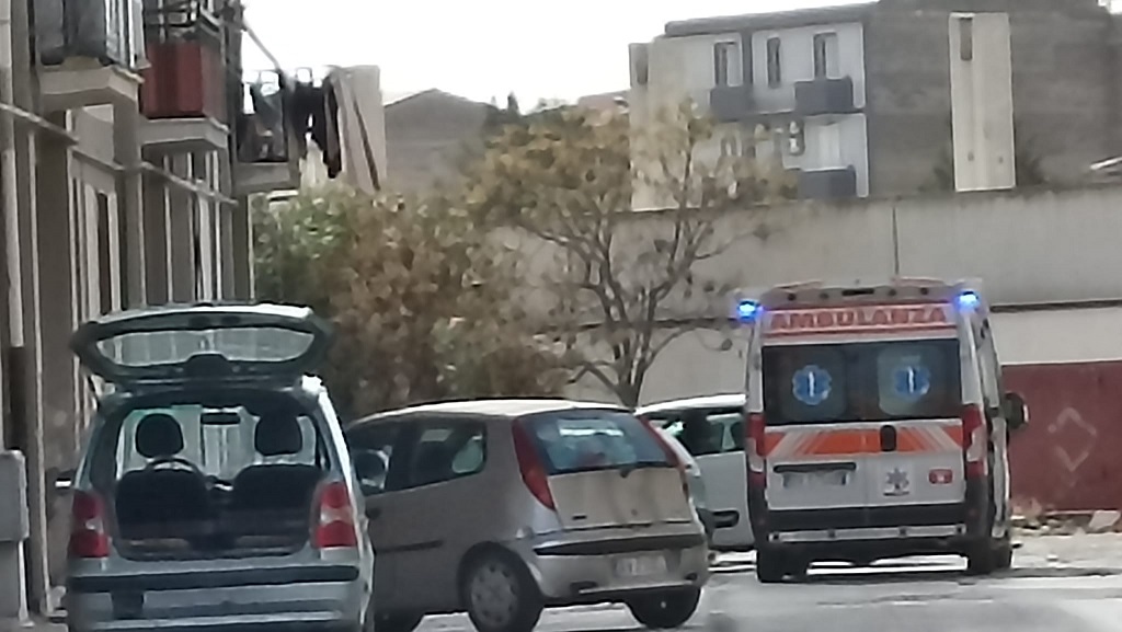 Ambulanza al villaggio dei fiori